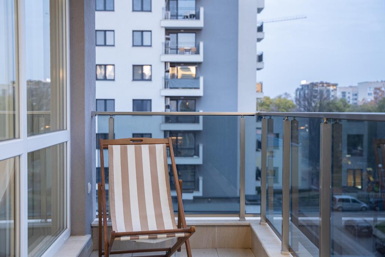 Elite Business Residence With Free Gym Pass And Full Office Setup Plovdiv Exteriör bild