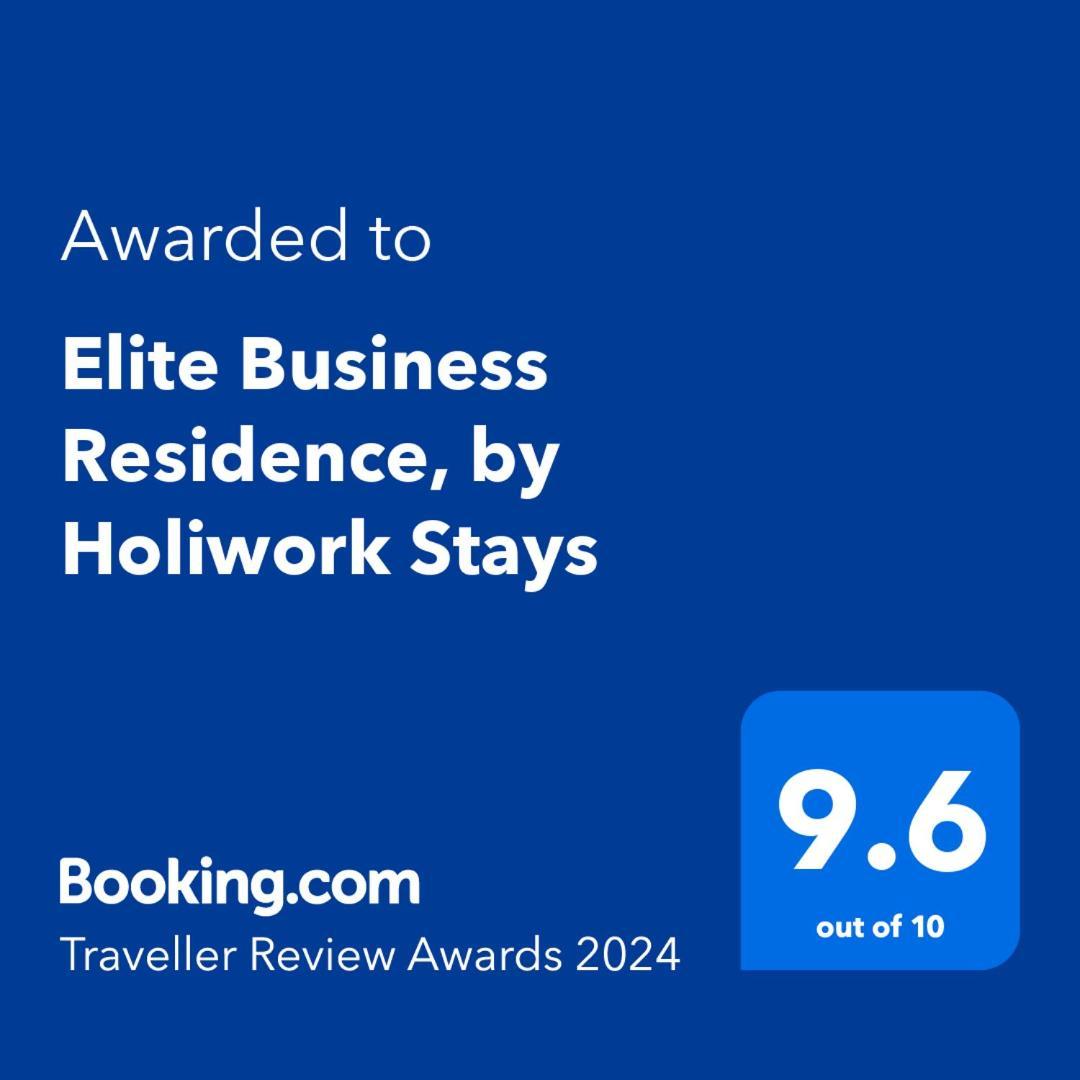 Elite Business Residence With Free Gym Pass And Full Office Setup Plovdiv Exteriör bild