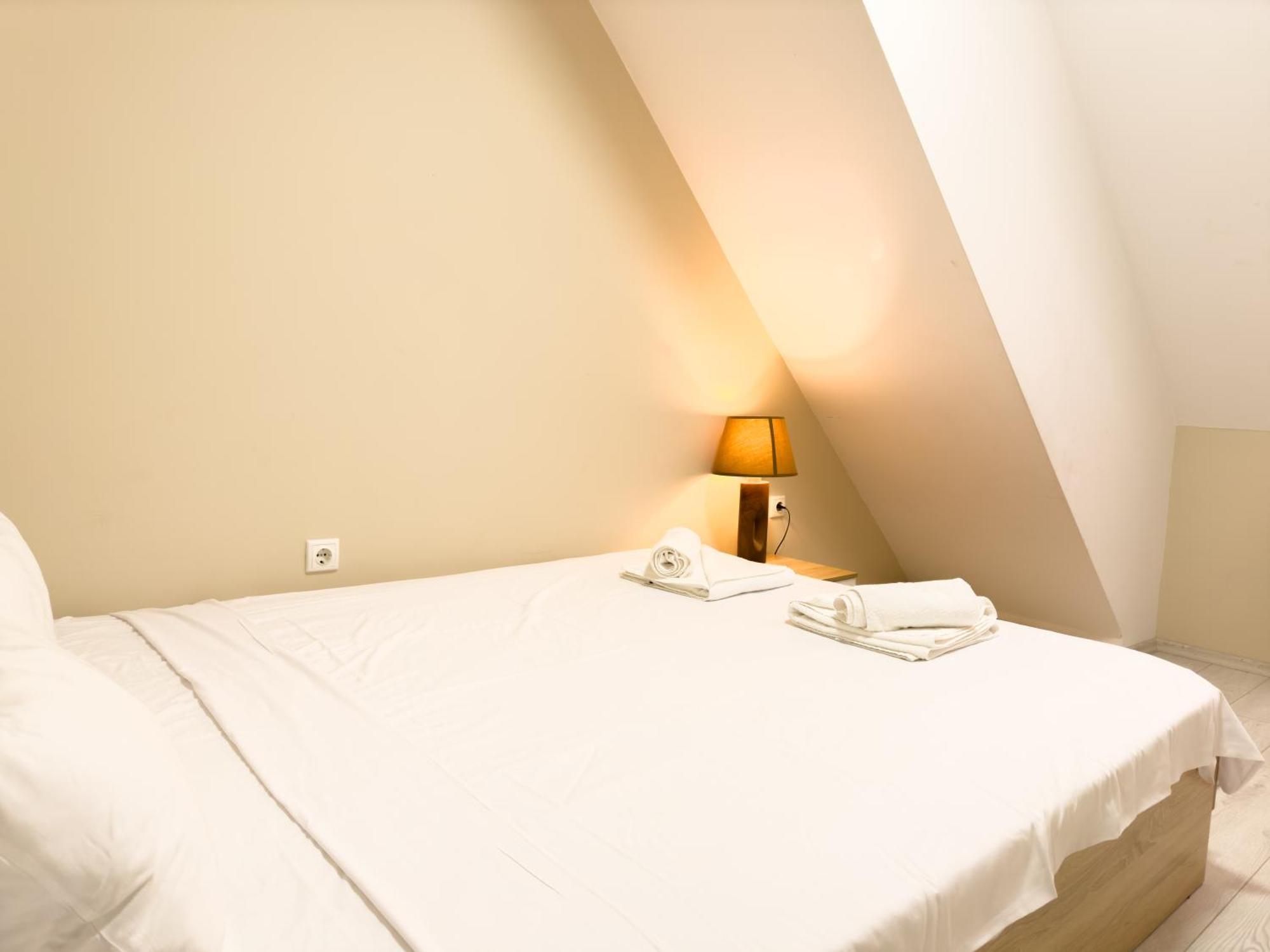 Elite Business Residence With Free Gym Pass And Full Office Setup Plovdiv Exteriör bild