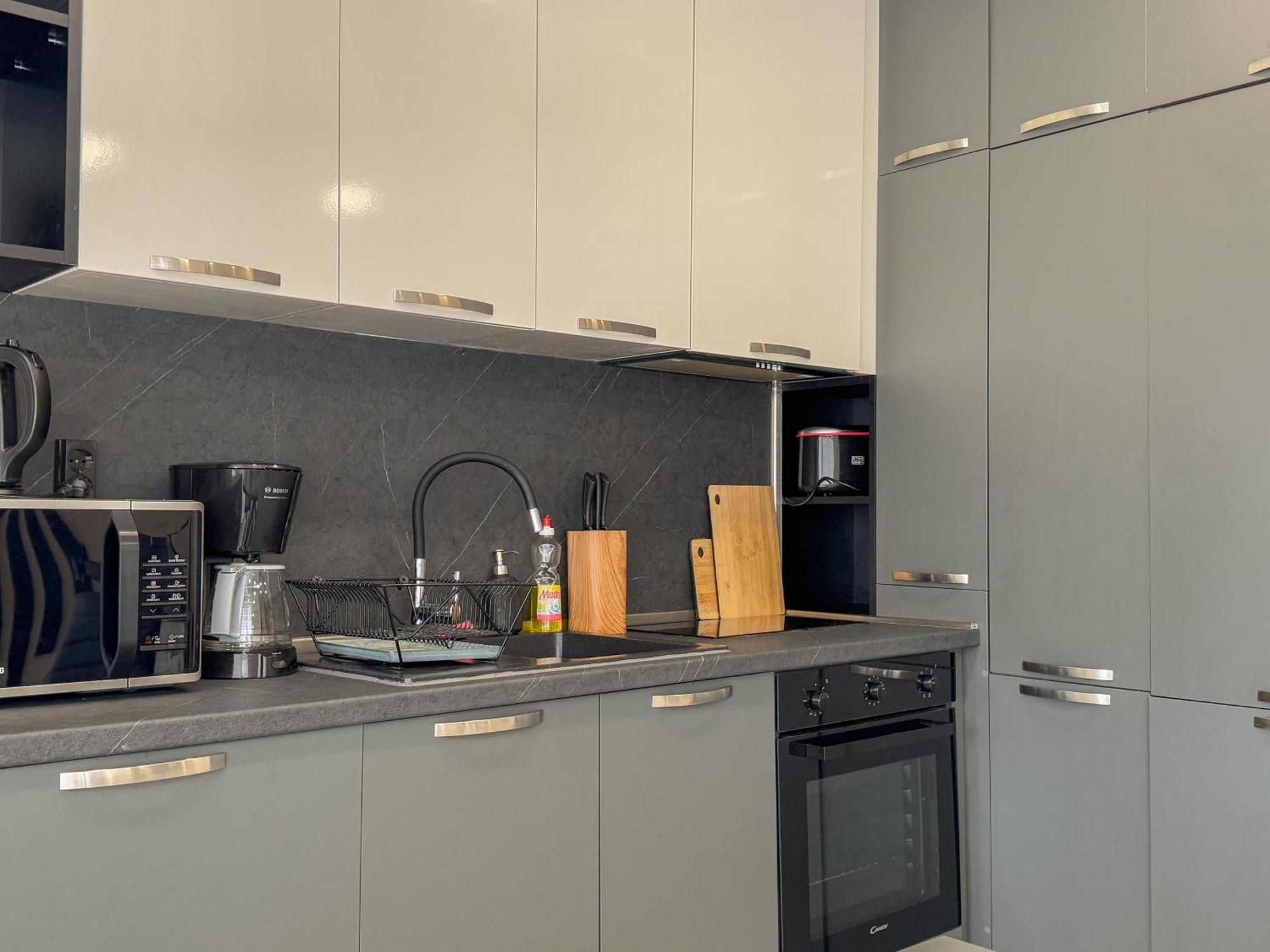 Elite Business Residence With Free Gym Pass And Full Office Setup Plovdiv Exteriör bild