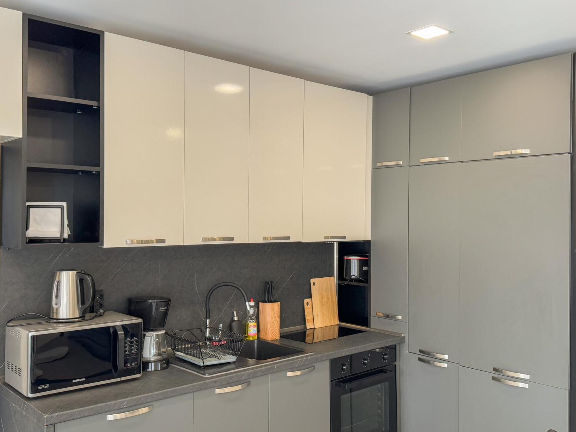 Elite Business Residence With Free Gym Pass And Full Office Setup Plovdiv Exteriör bild