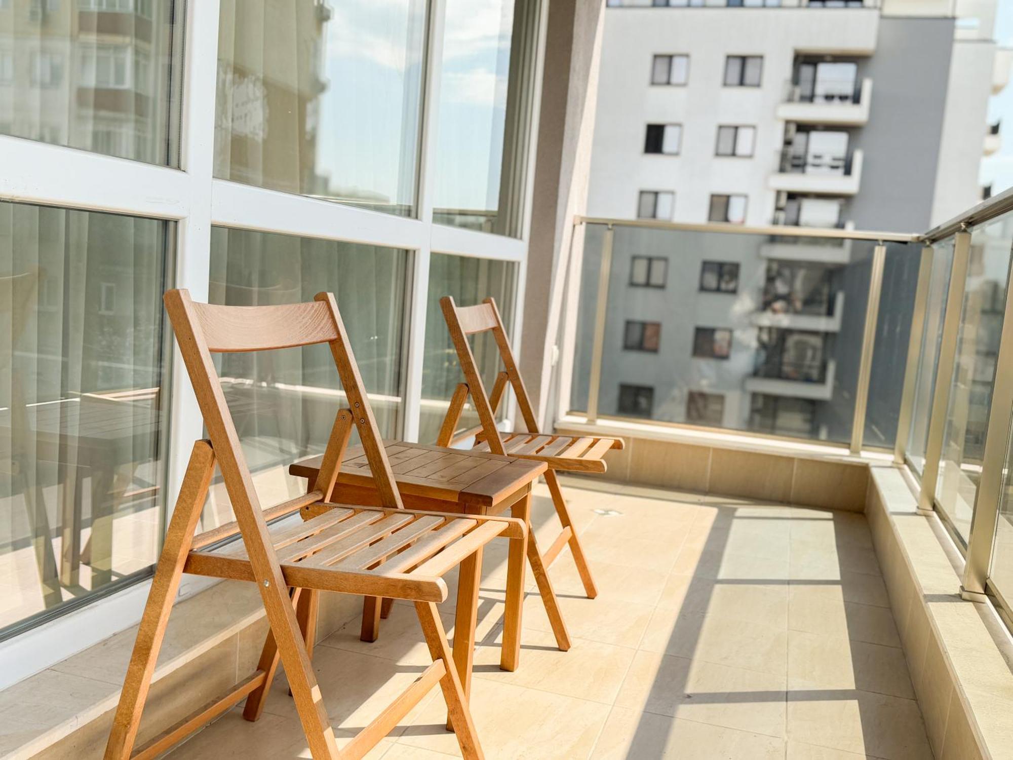 Elite Business Residence With Free Gym Pass And Full Office Setup Plovdiv Exteriör bild